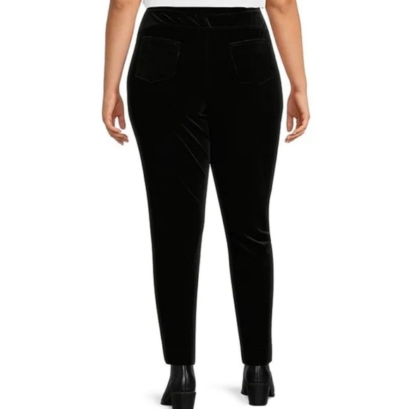 John Mark Solid Black Faux Jean with back pockets Velvet Pull On Pants Size Plus - Picture 3 of 12